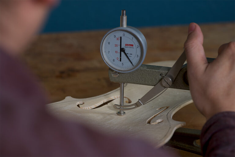 Der Bau einer Geige in Kürze